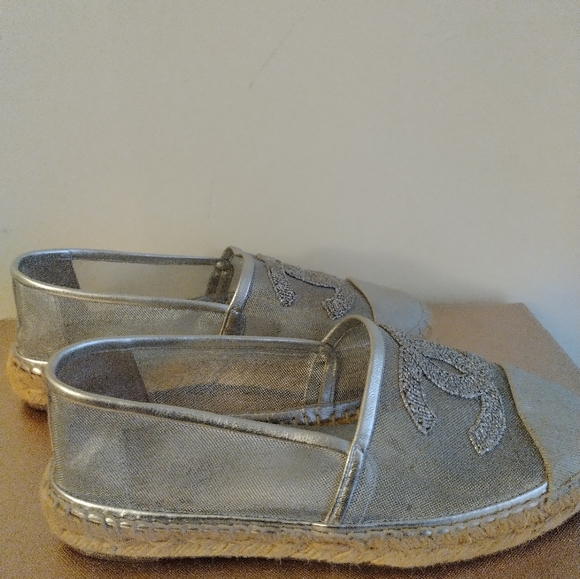 Chanel mesh silver slip on shoes size 36 - Picture 6 of 10